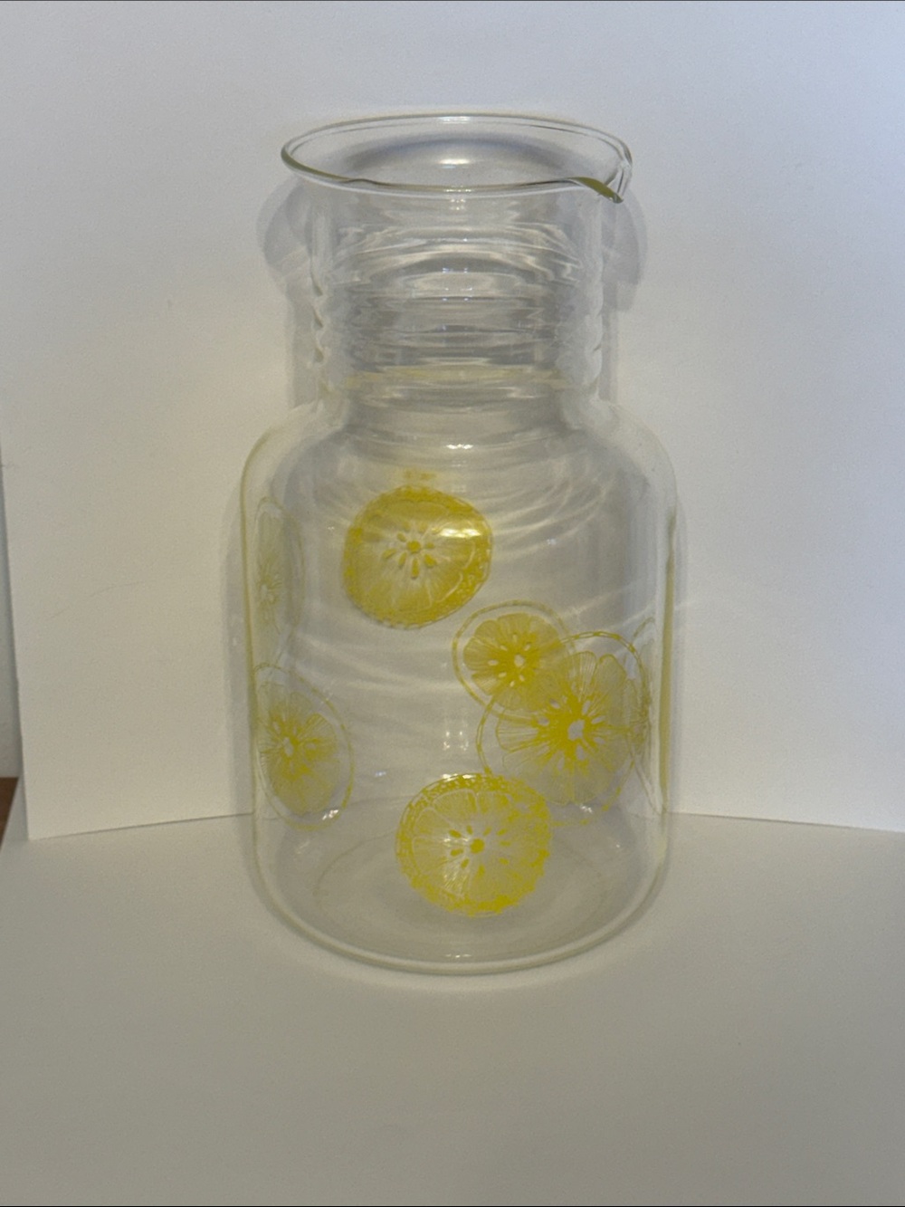 Vintage Pyrex 3520 Lemonade Pitcher - Yellow Citrus Lemon Slice Pattern.